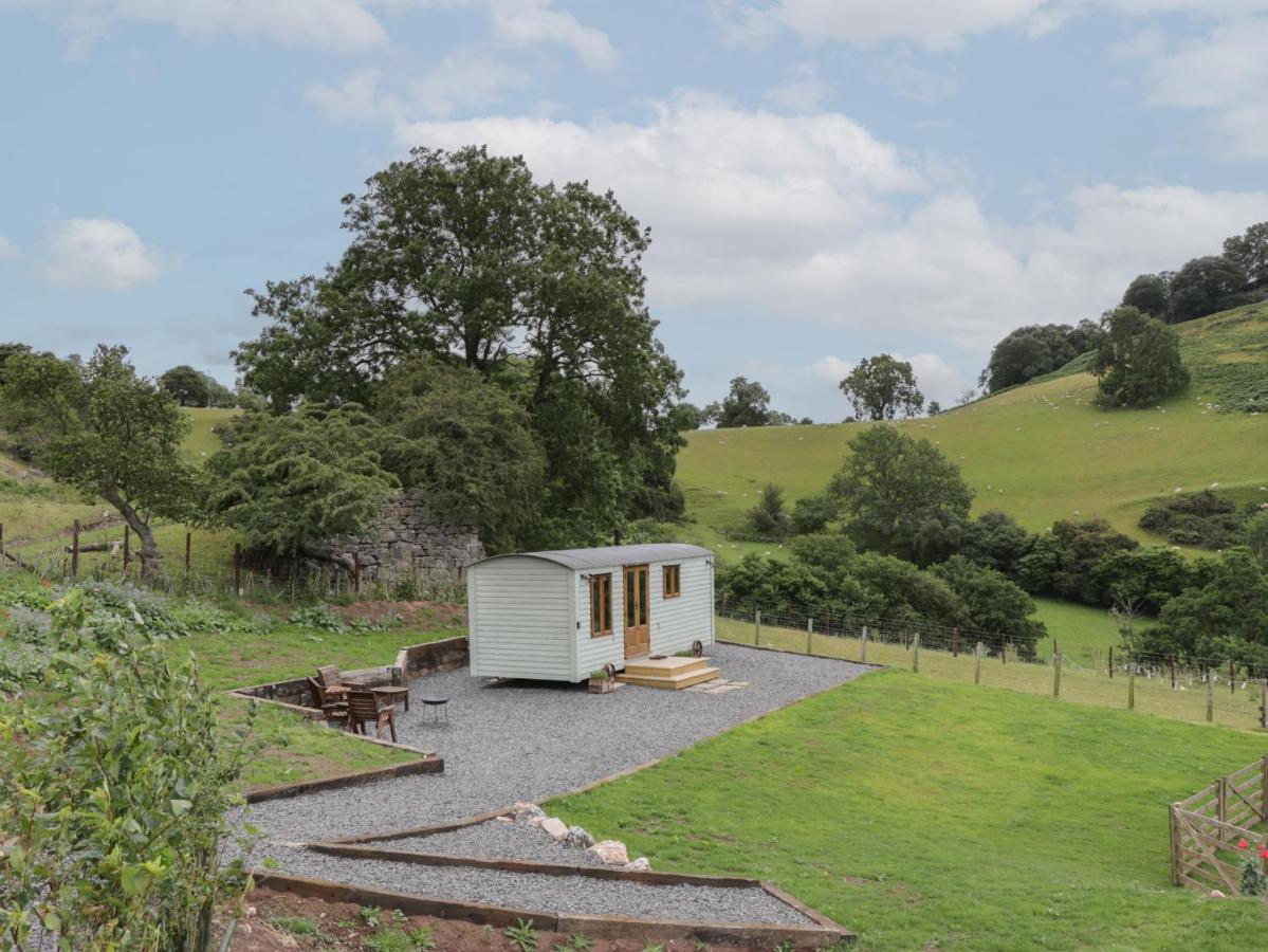 Tan Y Castell Shepherds Hut Llangollen Extérieur photo
