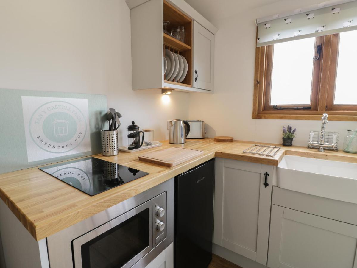 Tan Y Castell Shepherds Hut Llangollen Extérieur photo